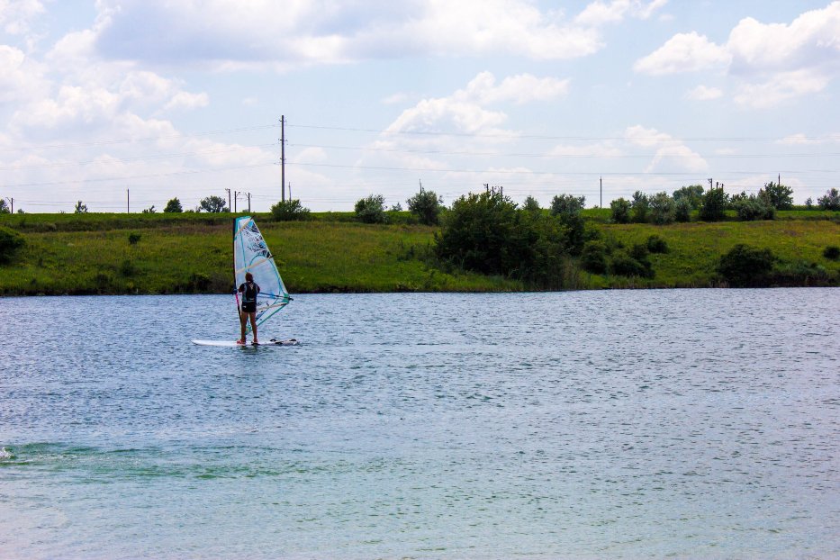 Віндсерфінг на кар'єрі/фото: people.dp.ua