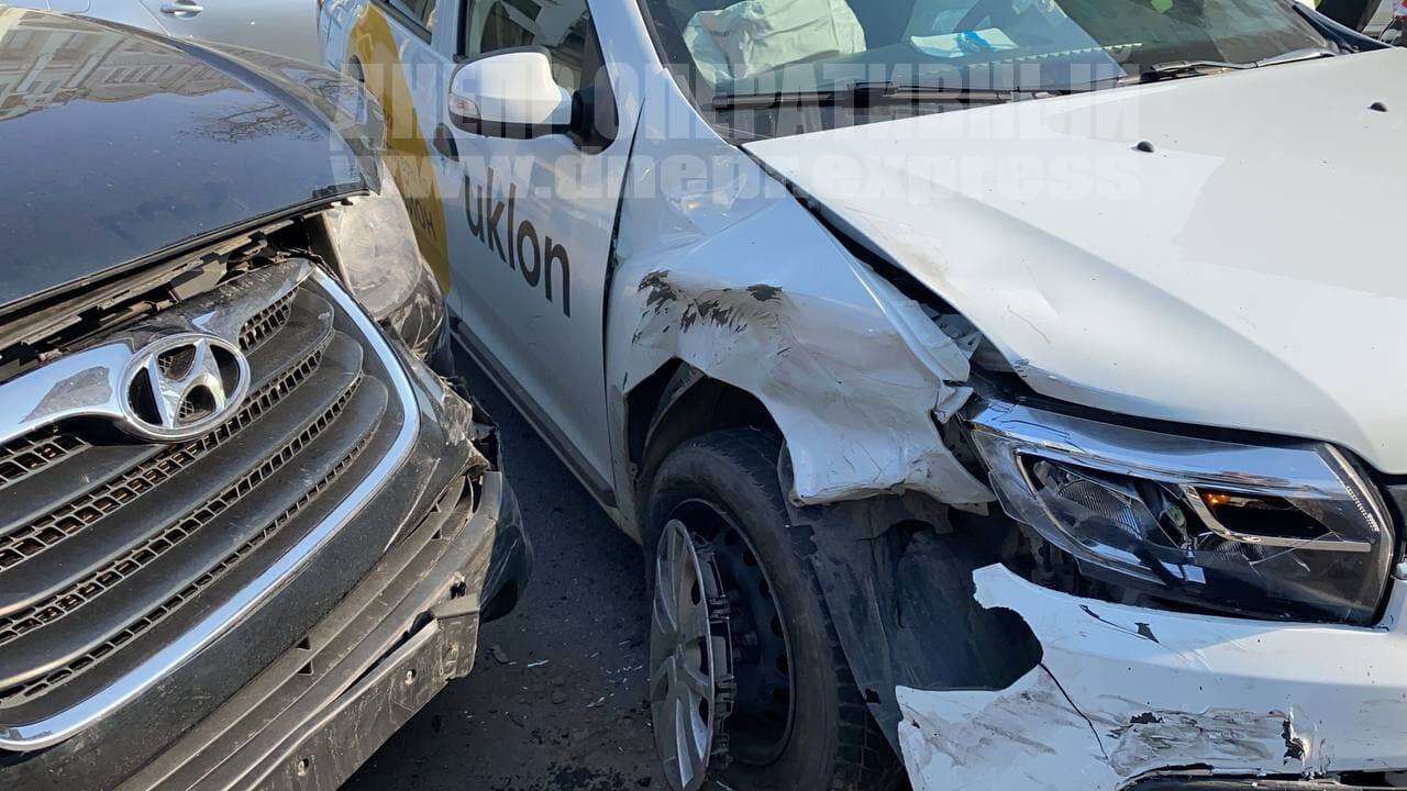 ДТП вблизи/ фото: Днепр Оперативный