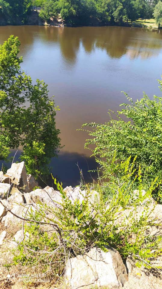 Скала на карьере на Красном Камне/ фото: fb Романа Горенко