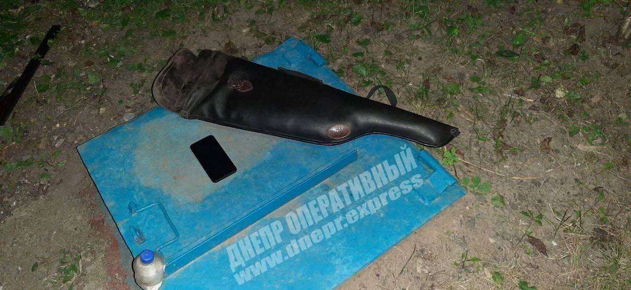 Попросил копов забрать его тело недалеко от дома: в Днепре застрелился мужчина фото 1