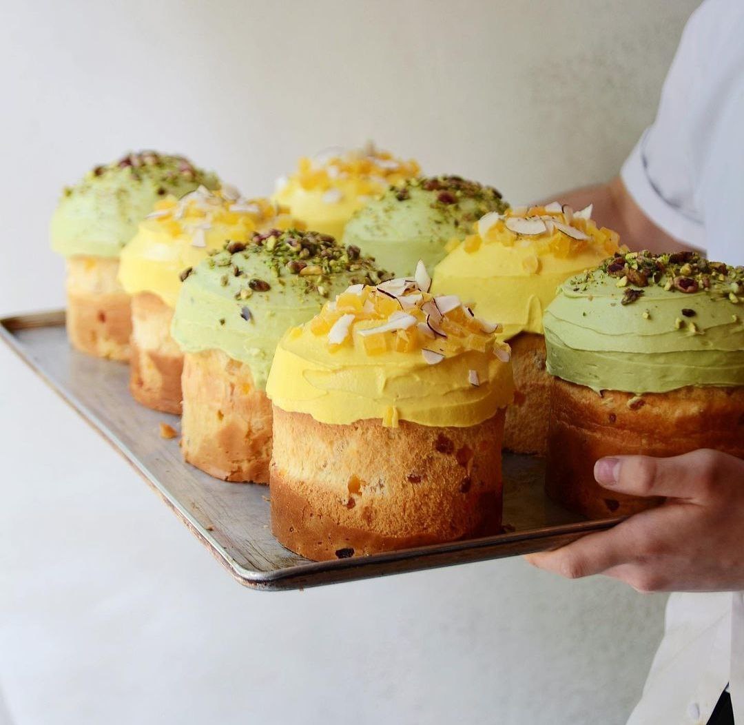 Куличи в "ДаблДекер".