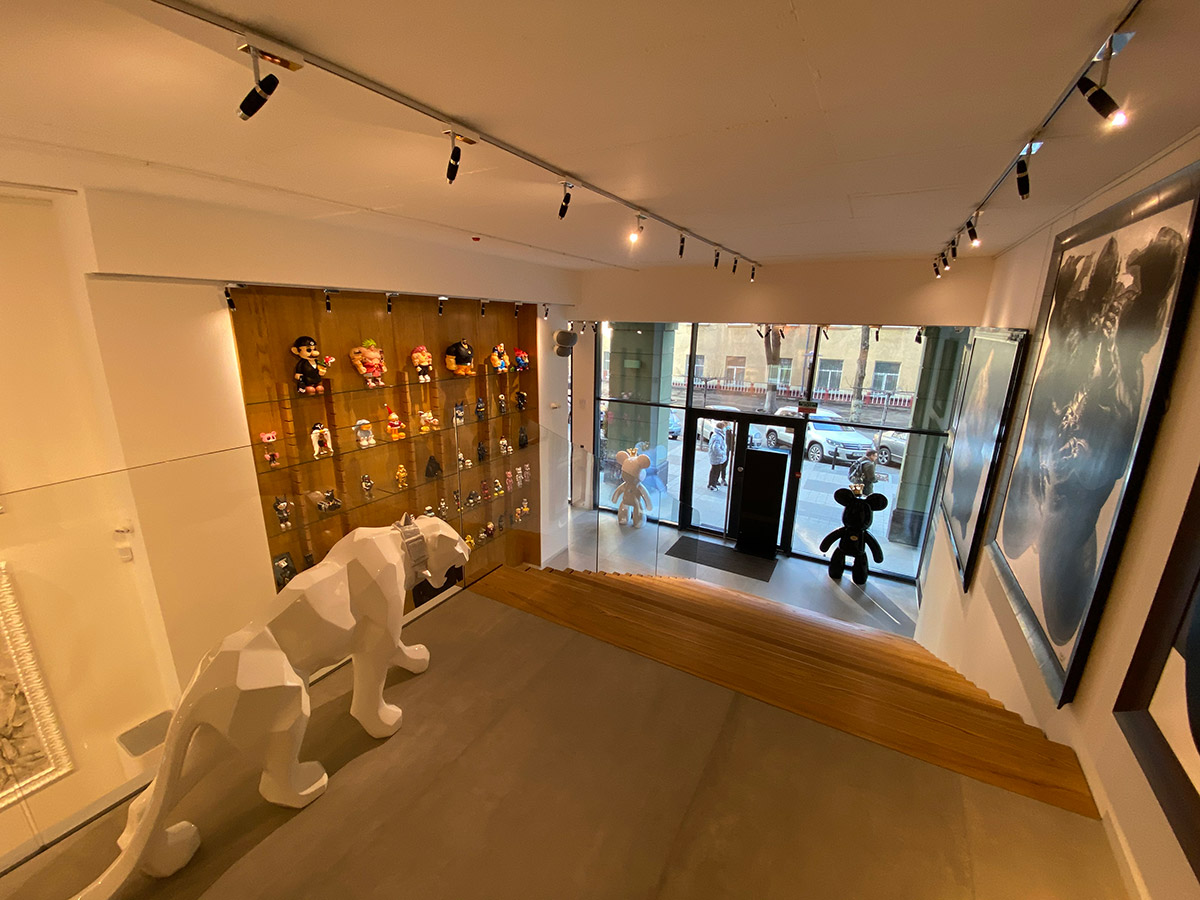 DIZZY Gallery у Дніпрі/фото: donttakefake.com