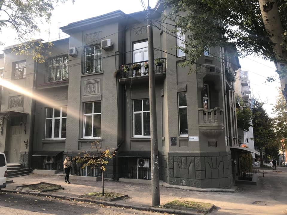 Евроремонт в готическом особняке/ фото: fb Максима Голдина