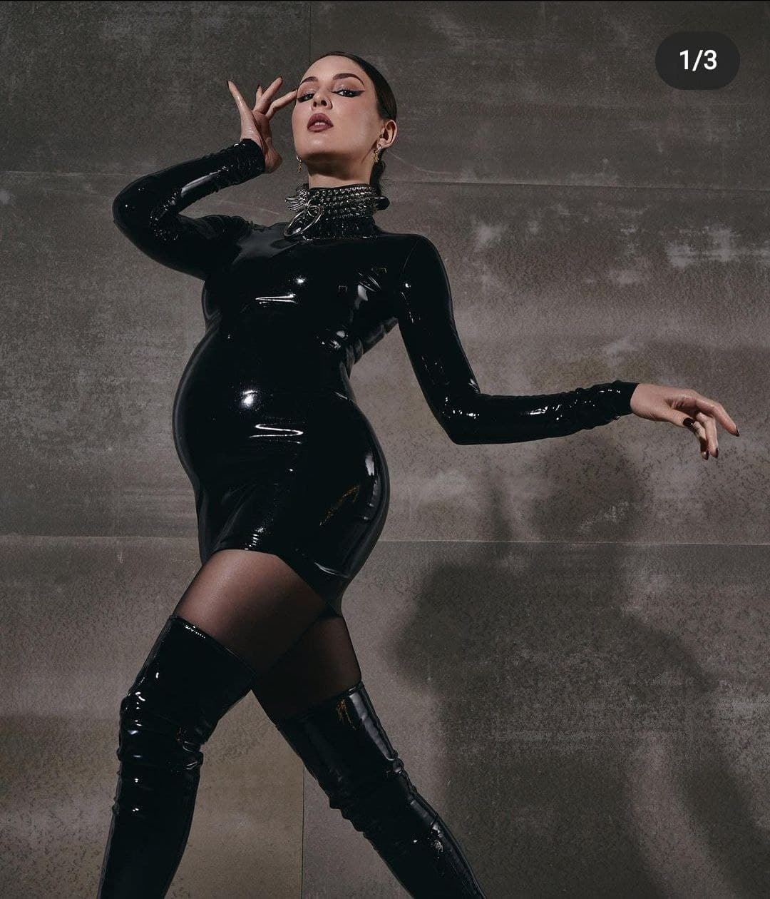 Анна Корсун с большим животом.