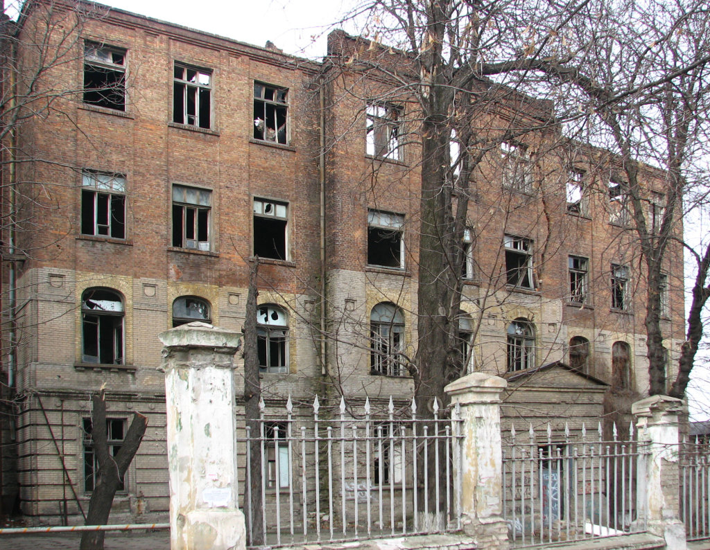Доходные дома и коммуналки: 7 старинных зданий Днепра, которых больше не существует (ФОТО)