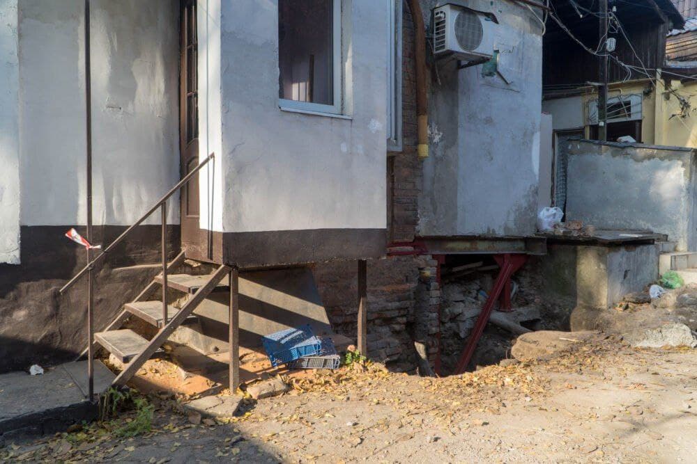 На улице Короленко в Днепре погиб мужчина/ фото: D1