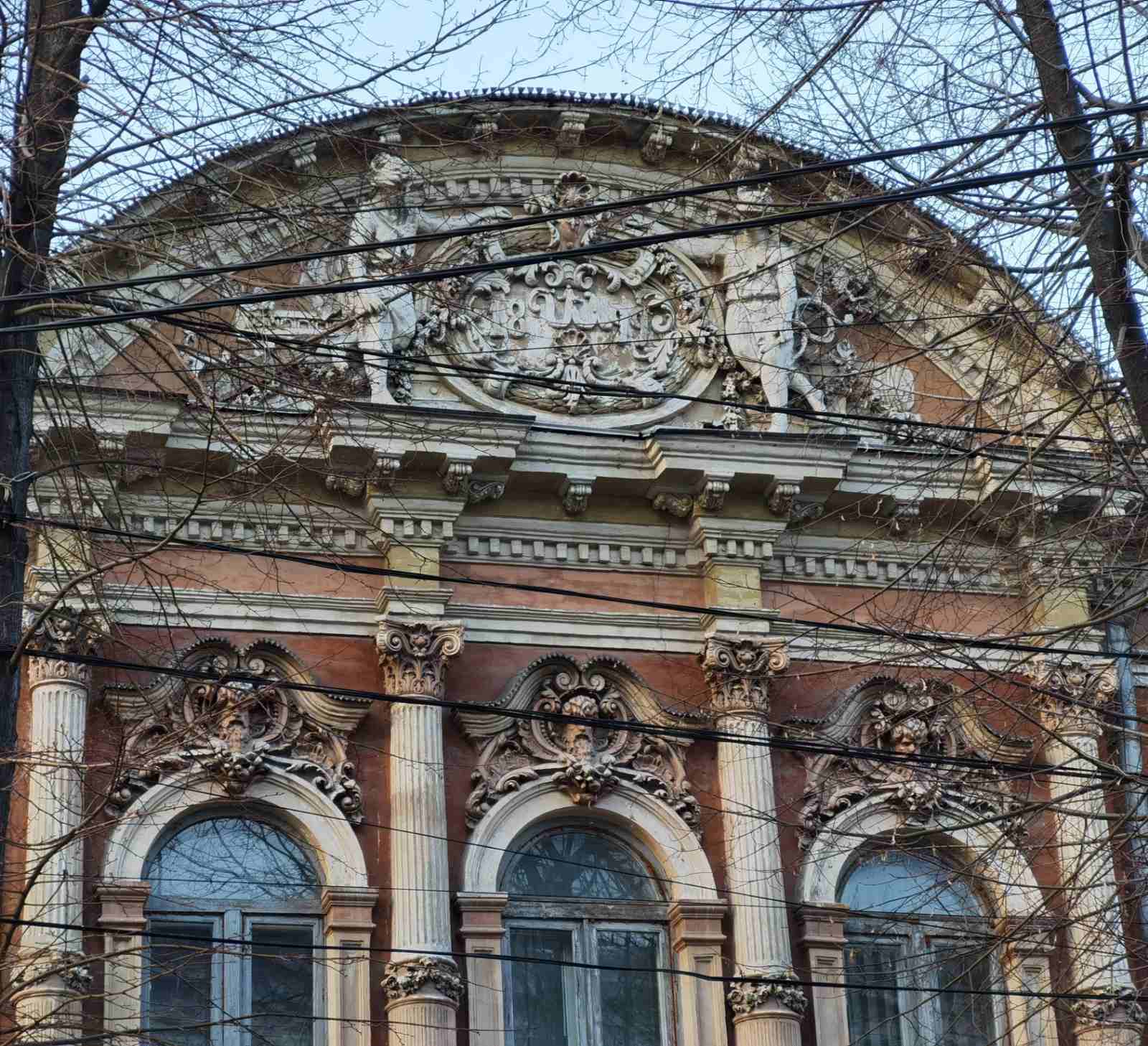 Фортуна, Гермес и сатиры/ фото: Светлана Юрченко