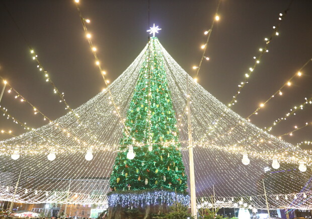 Как прошло открытие главной елки страны/ фото: РБК-Украина