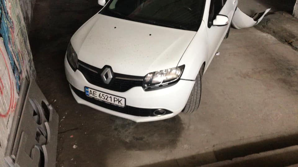 Марка машины вблизи/ фото: fb Михаила Лысенко