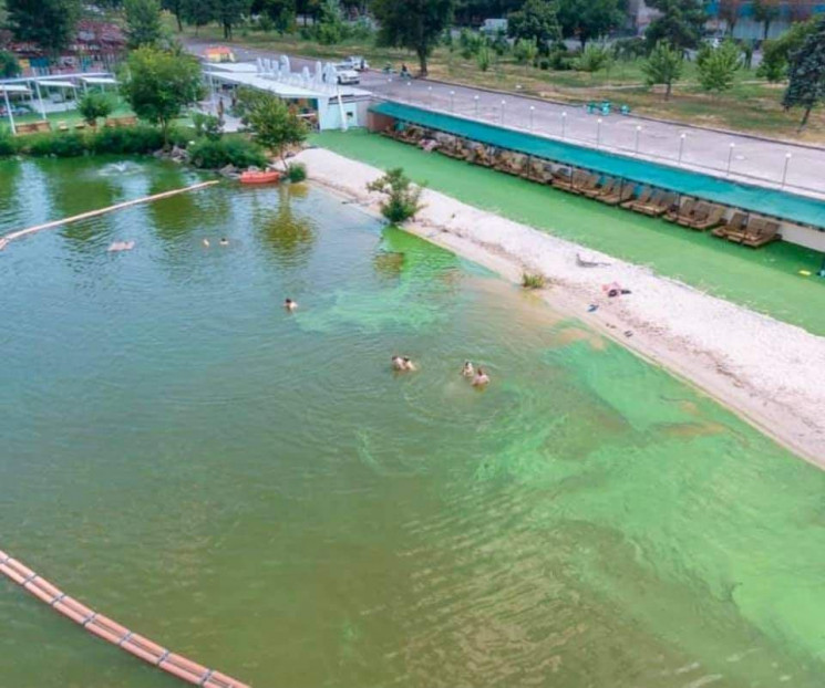 Пляж "Лагуна" в Днепре/ фото: dnipro.depo.ua