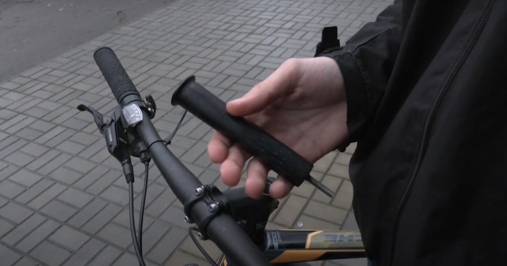 В Днепре студенты сделали устройство, которое спасает велосипед от краж.