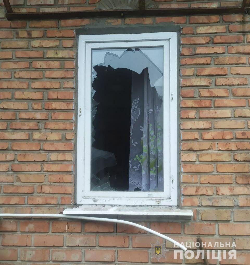Грабители проникли в дом пенсионера через окно - || фото: dp.npu.gov.ua