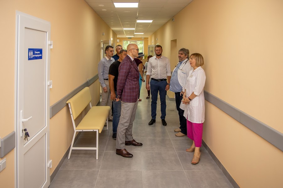 Коридоры светлые и просторные - фото: adm.dp.gov.ua