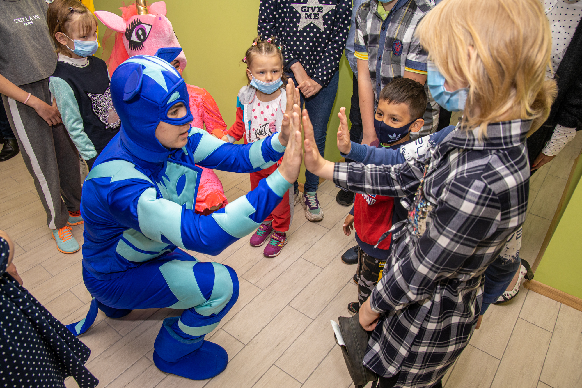 Дети уже успели подружиться - фото: adm.dp.gov.ua