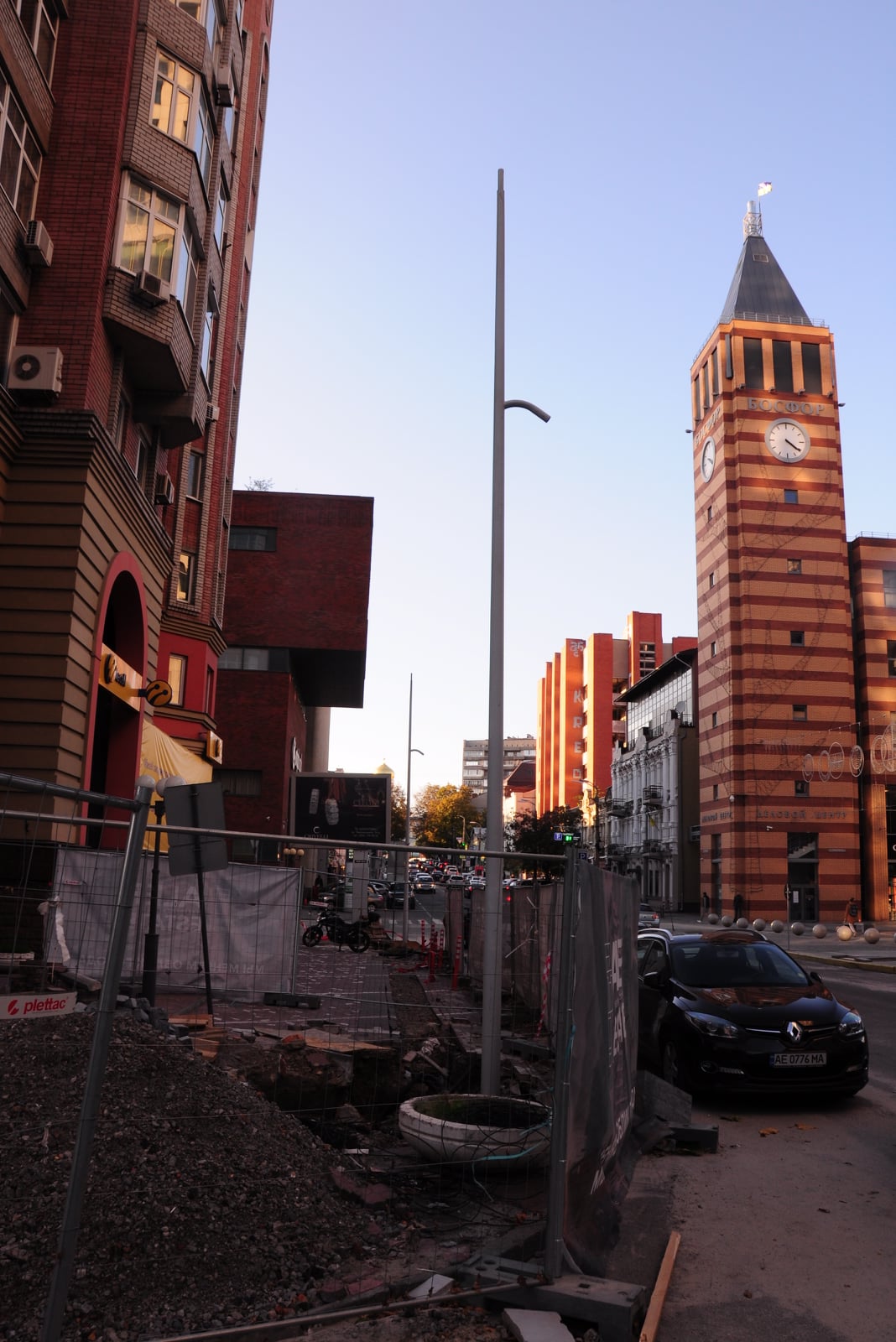 Опоры для освещения  / фото: fb Егор Колоденко