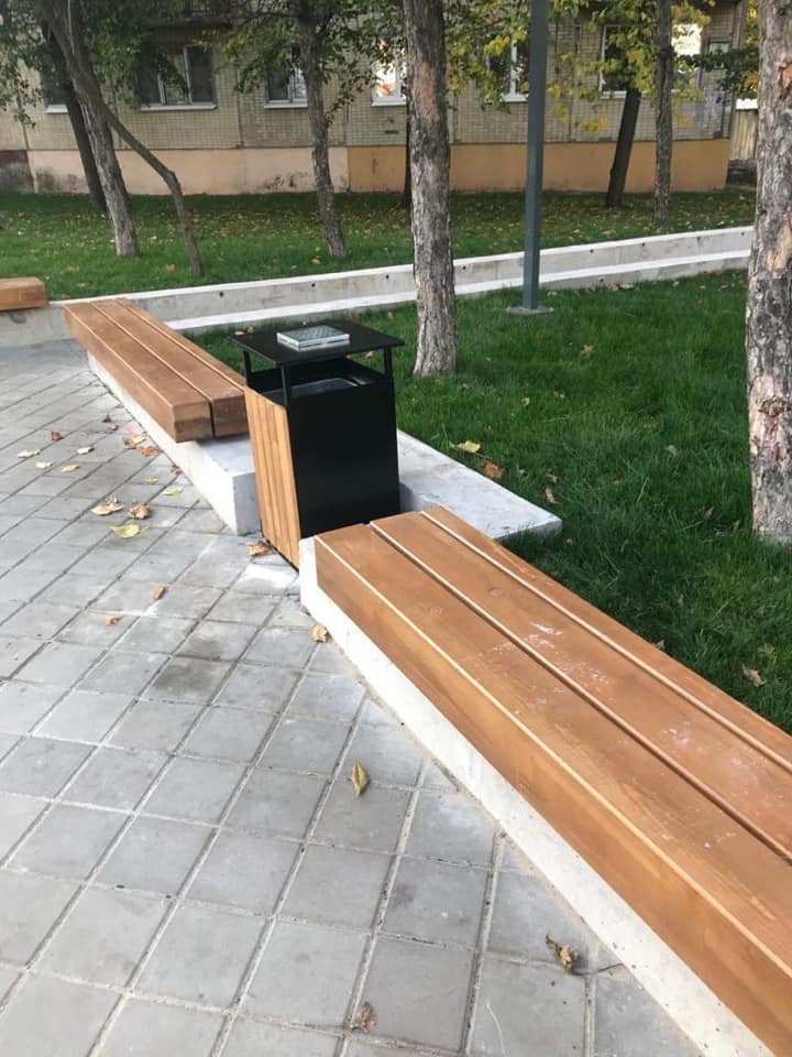 Новые урны в сквере Калнышевского / фото: fb Сергей Пустовой