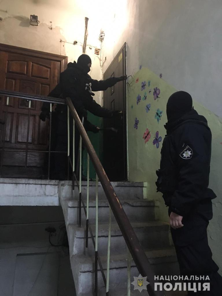 Полицейские нашли две порностудии / фото: ГУ НП 