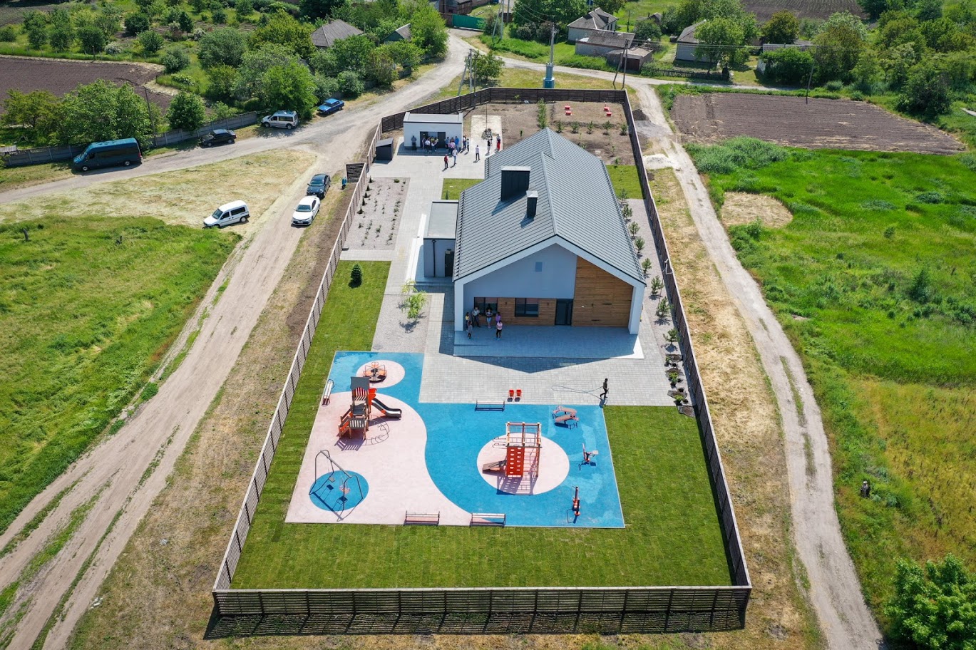 В Днепре открыли дом для сироток - фото: adm.dp.gov.ua