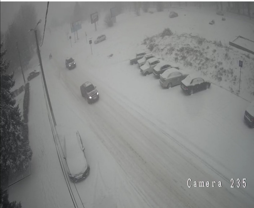 Снегопад в Каменском / фото: fb Роман Леонидович