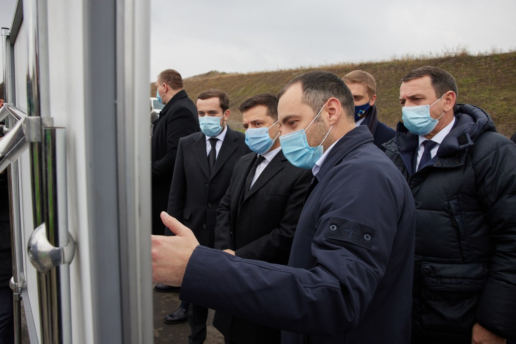 Зеленский ознакомился со строительством Южной объездной / фото: пресс-служба президента