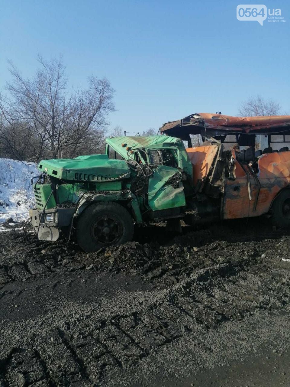 Грузовик сильно покорежило / фото: 0564