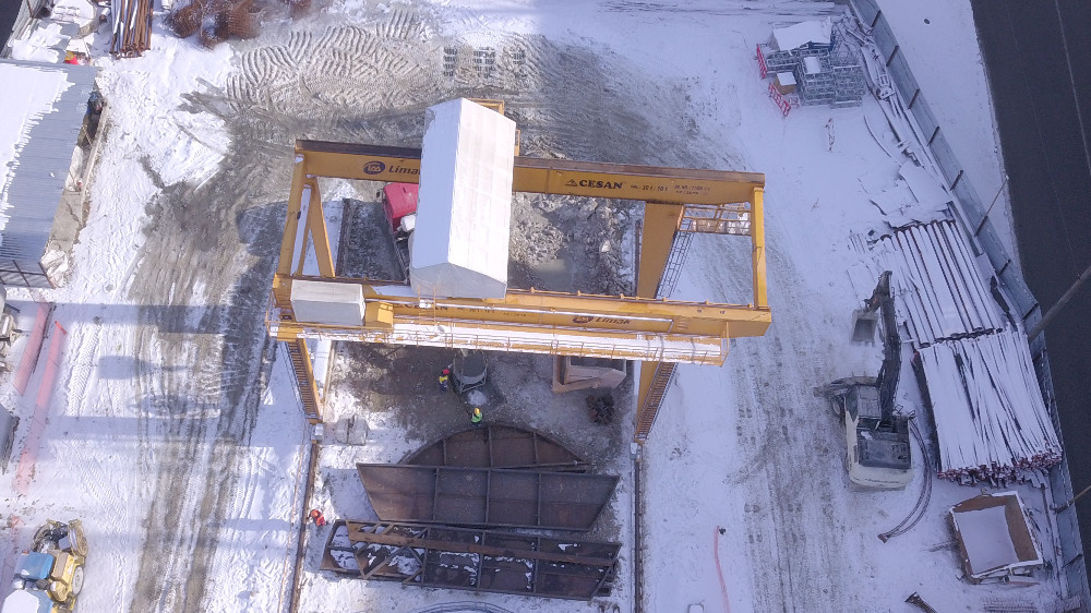 На участке скоро начнутся взрывные работы / фото: metro.dp.ua