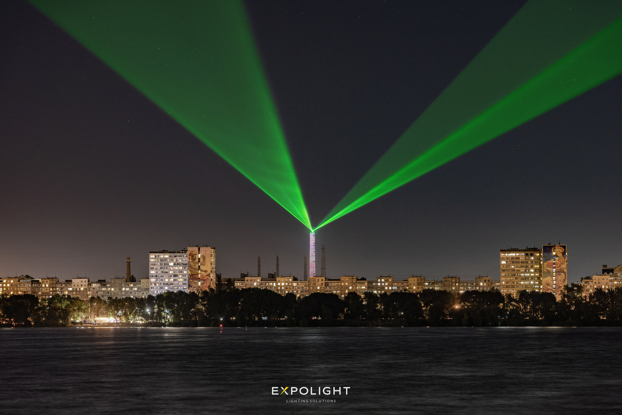 На вершине самый сильный лазер - фото: fb Николай Каблука