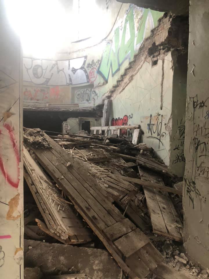 Внутри разруха - фото: fb Inna Spyrydonenkova