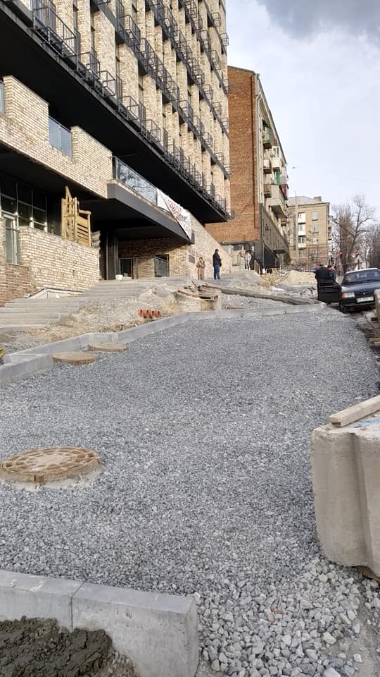 На месте пологого подъема - ступеньки - фото: fb Egor Kolodenko