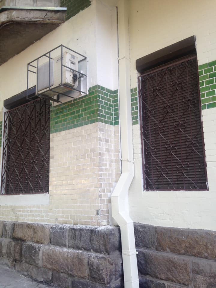 Хотя сама плитка еще в хорошем состоянии - фото: fb Надія Лиштва