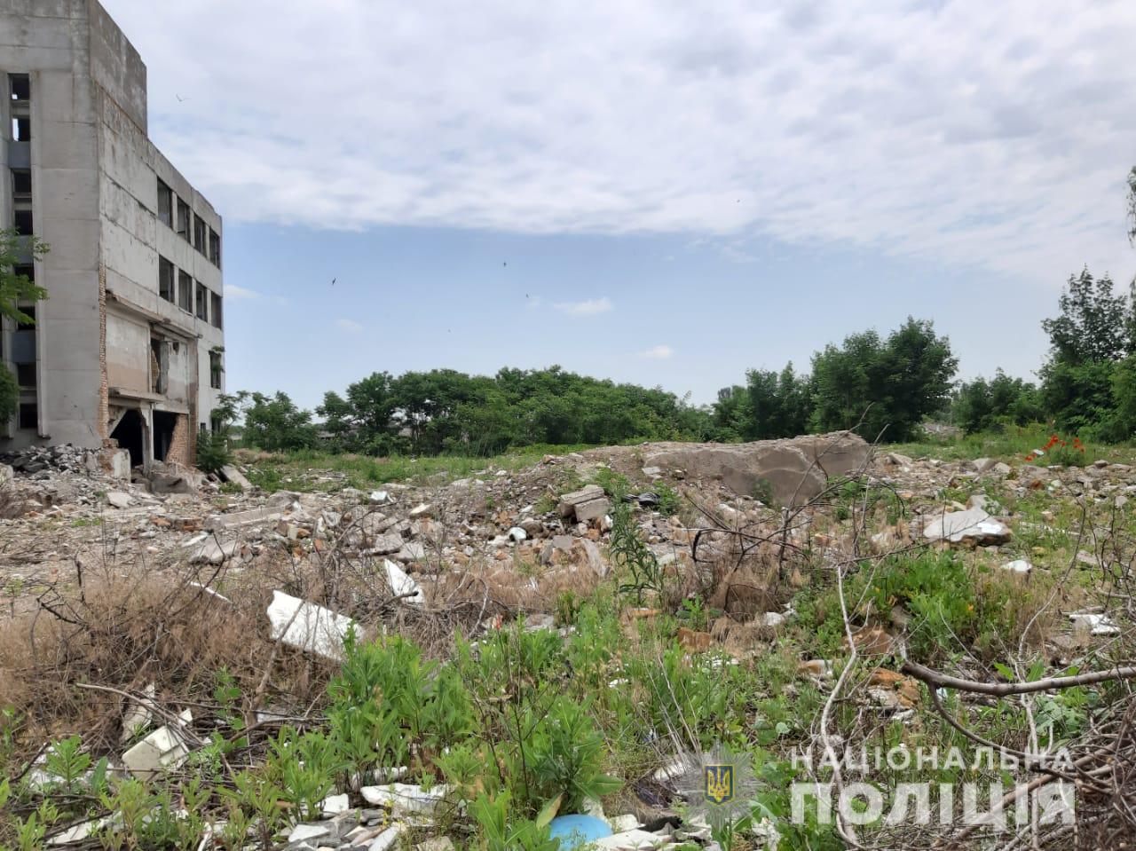 В Днепропетровской области убили 15-летнюю девочку - фото: ГУ НП