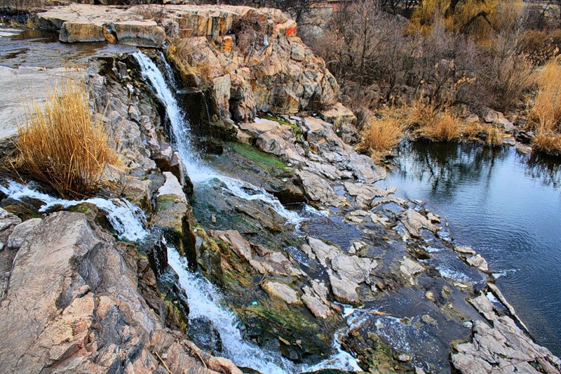Карачуновский водопад - фото: mistaua.com