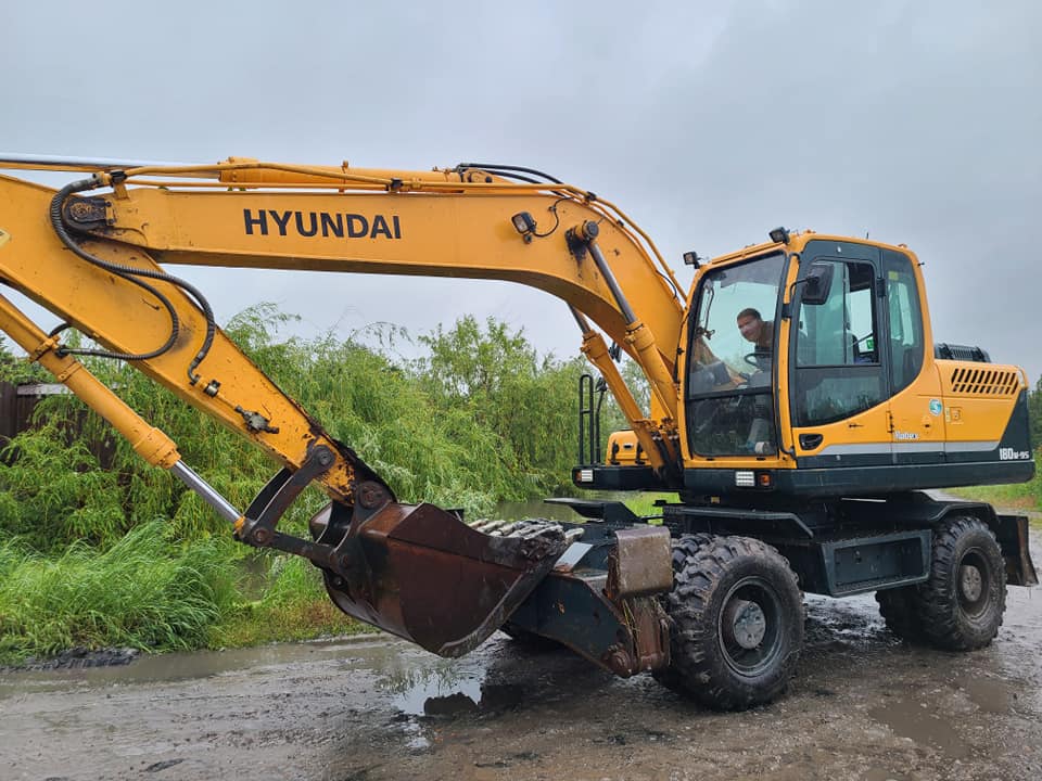 Вывезли 1 500 тонн мусора  - фото: fb Андрій Кульбач
