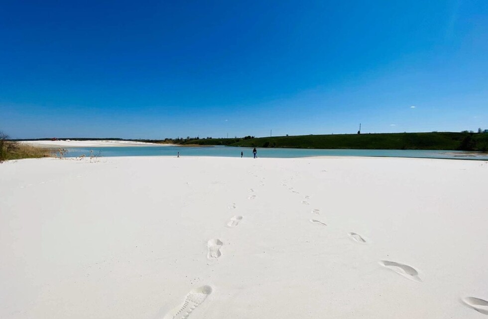 Днепровские мальдивы / фото: auto.bigmir.net