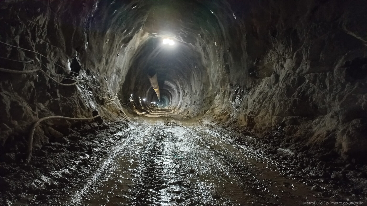 Как сейчас выглядят строящиеся станции Днепровского метро - фото: metro.dp.ua