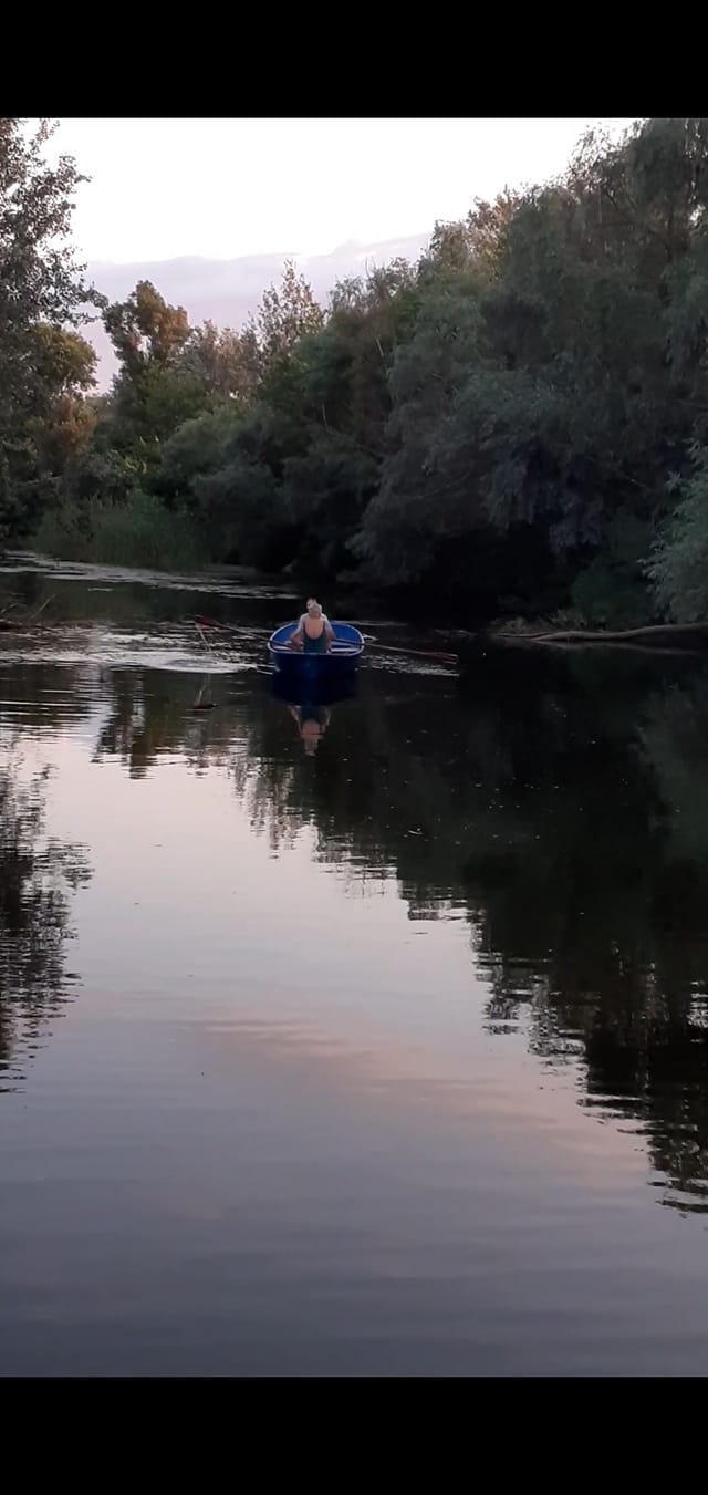 Женщину нашли на островке - фото: fb Марина Сидоряка Андронова