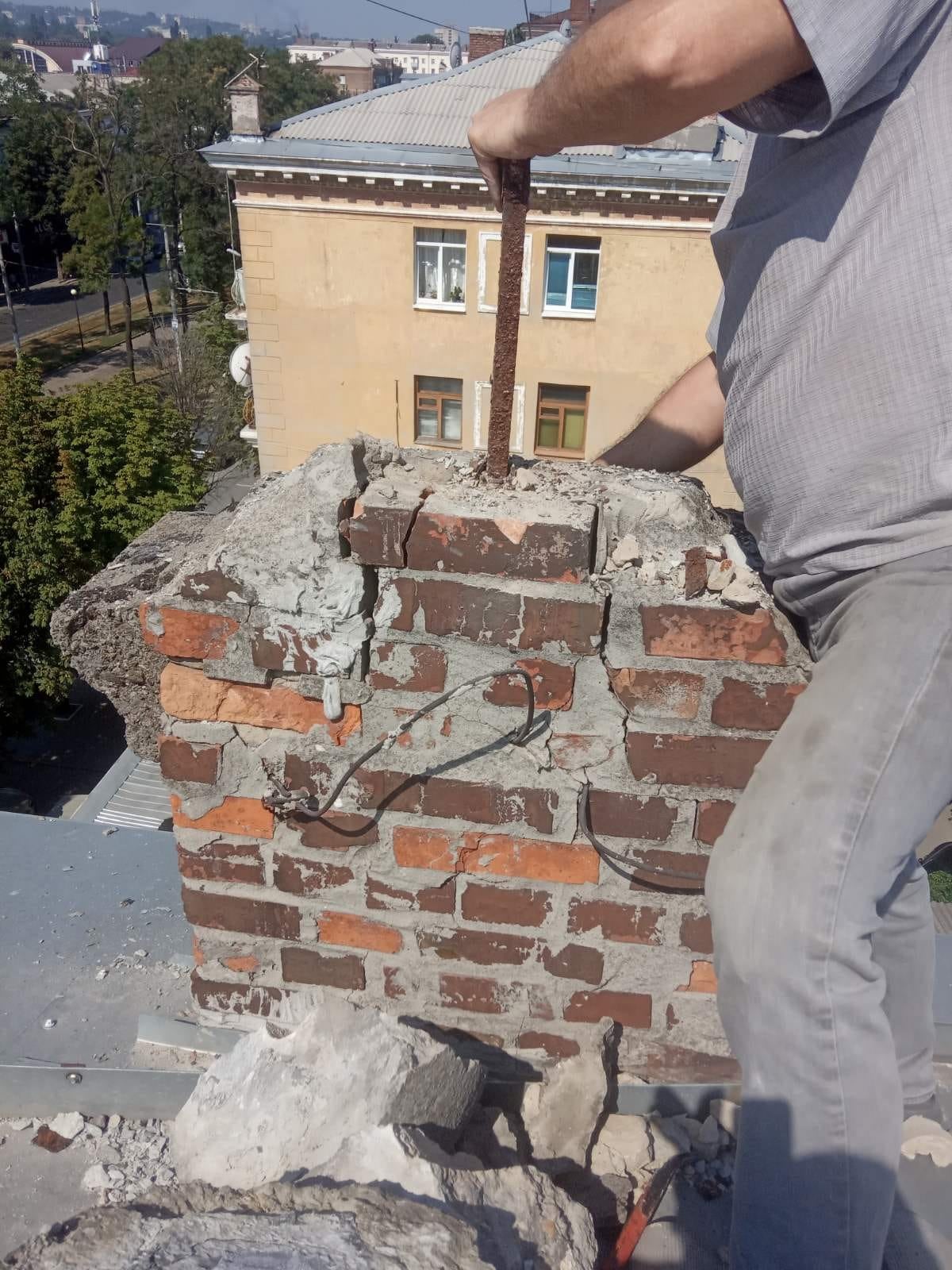 Сейчас фасад восстанавливают - фото: fb Інспекція з питань благоустрою