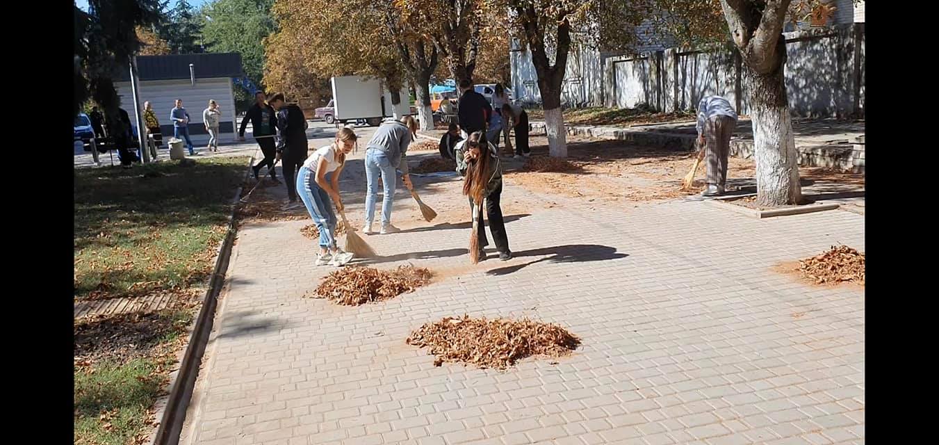 В Днепропетровской области детей заставили работать - фото: fb Юлия Сегеда