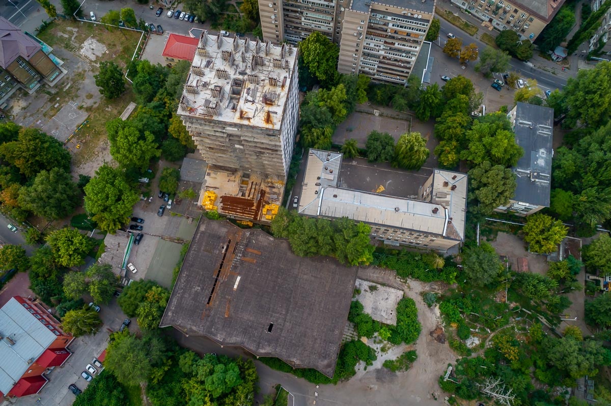 Скандальный недострой / фото: fb Никита Реутов