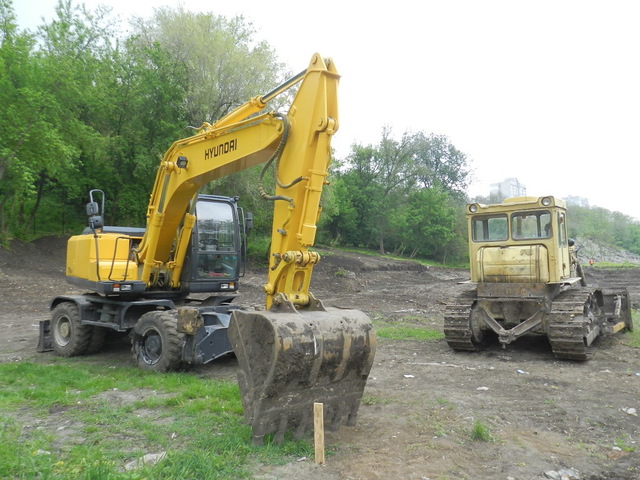 Строительство обещают закончить за год - фото: gorod.dp.ua