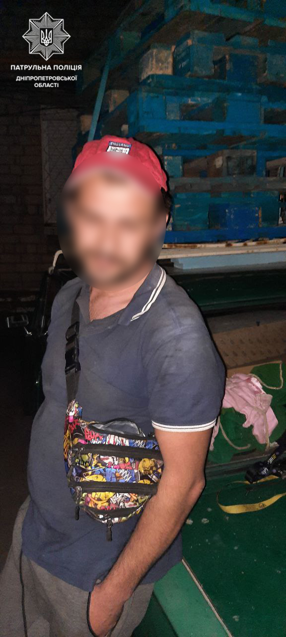 Вор поддонов -