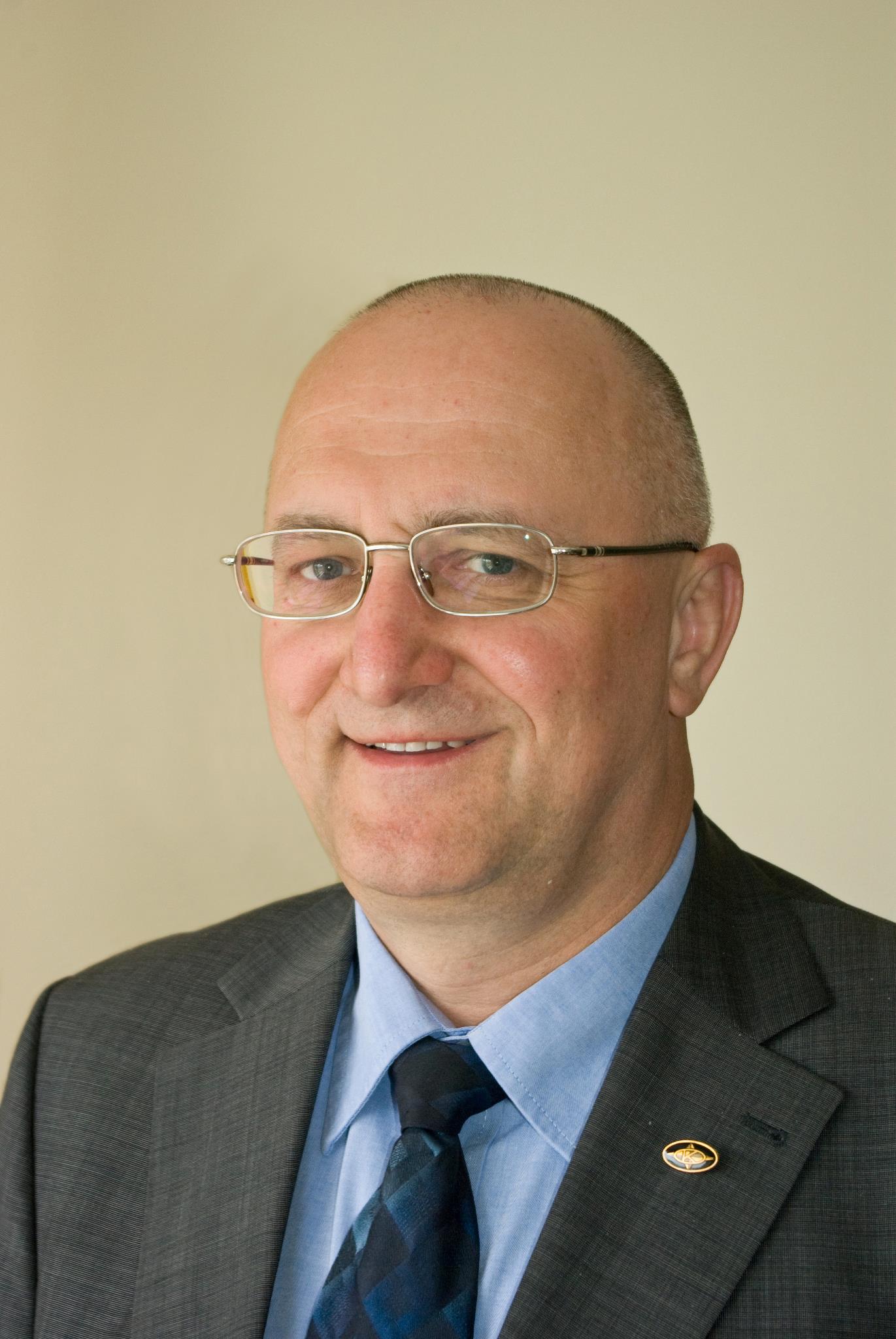 В Днепре ушел из жизни известный экономист / фото: fb Валерий Галасюк