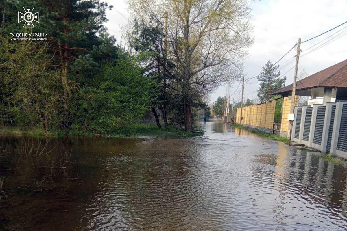 В Днепропетровской области затопило дома – || фото: facebook.com/MNSDNE