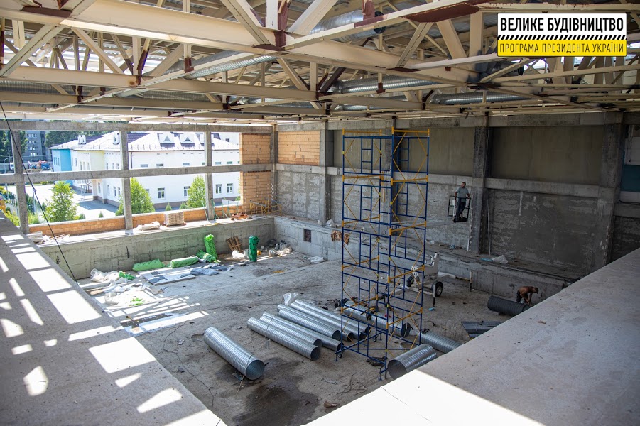 Строительство в самом разгаре - фото: adm.dp.gov.ua