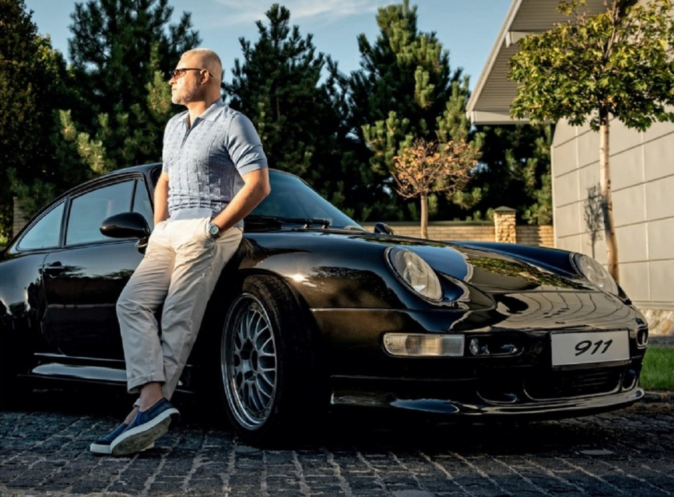 В коллекции бизнесмена преимущественно автомобили версии 911 - || фото: focus.ua