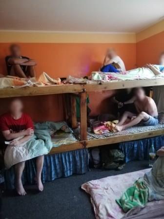 Завербованные люди жили в арендованных домах / фото: прокуратура Днепропетровской области