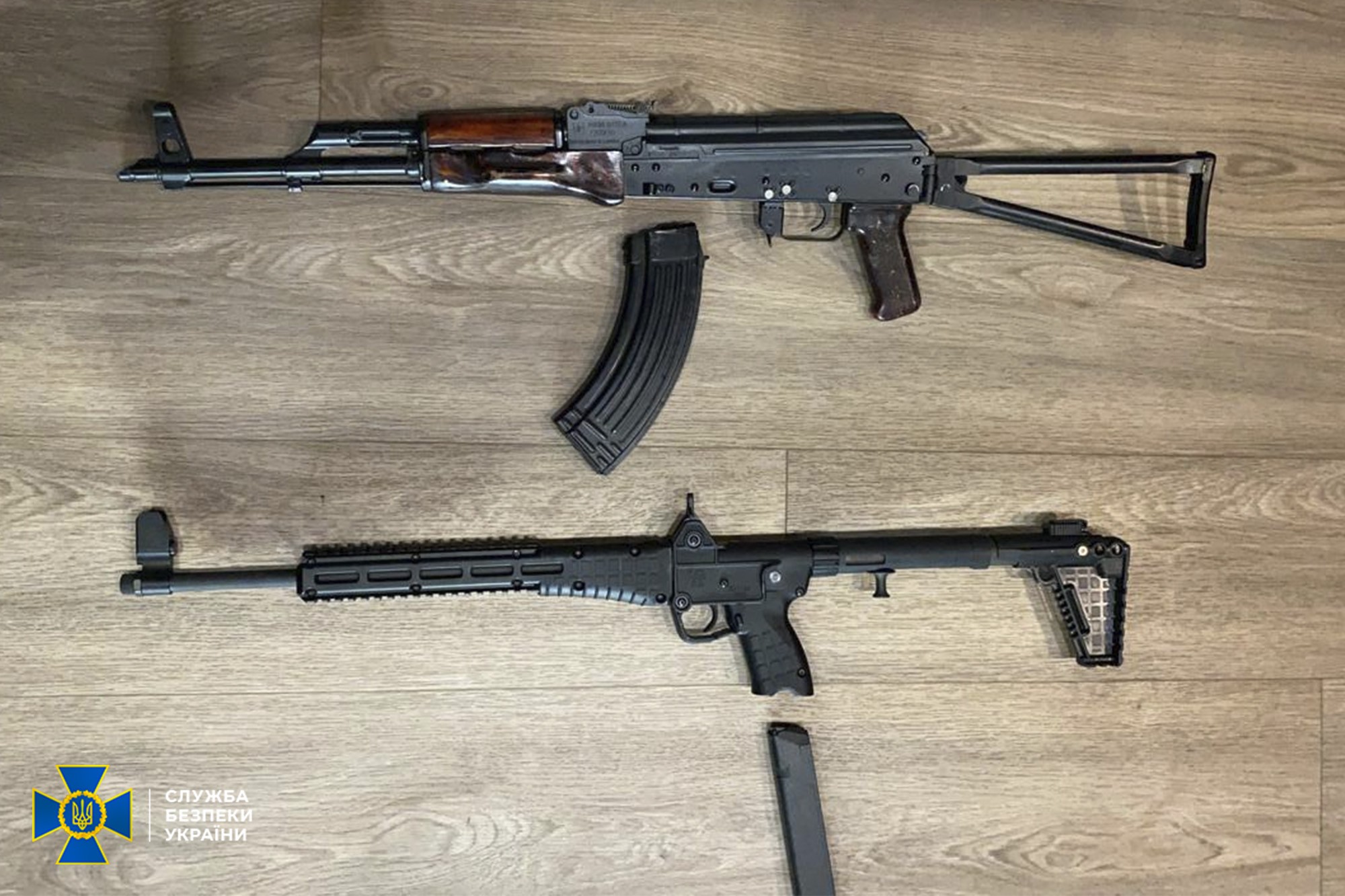 У подозреваемых провели обыски - фото: СБУ