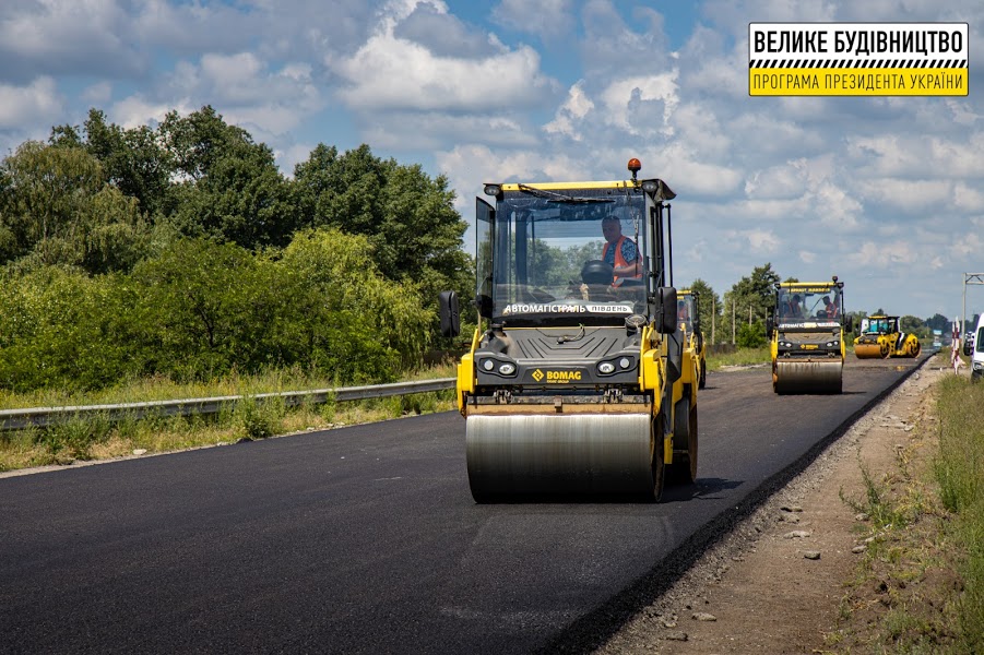 Водители долго ждали этого ремонта - фото: adm.dp.gov.ua