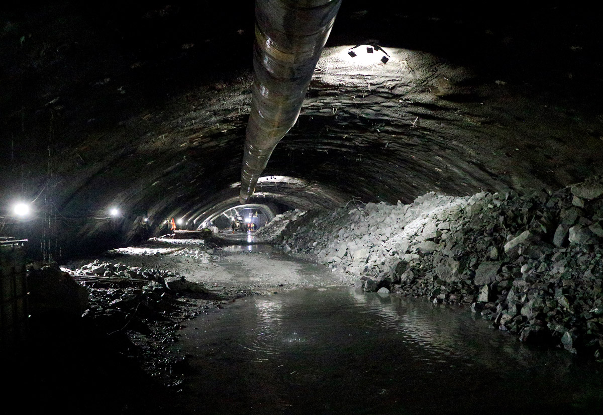 Как сейчас выглядят строящиеся станции Днепровского метро - фото: metro.dp.ua