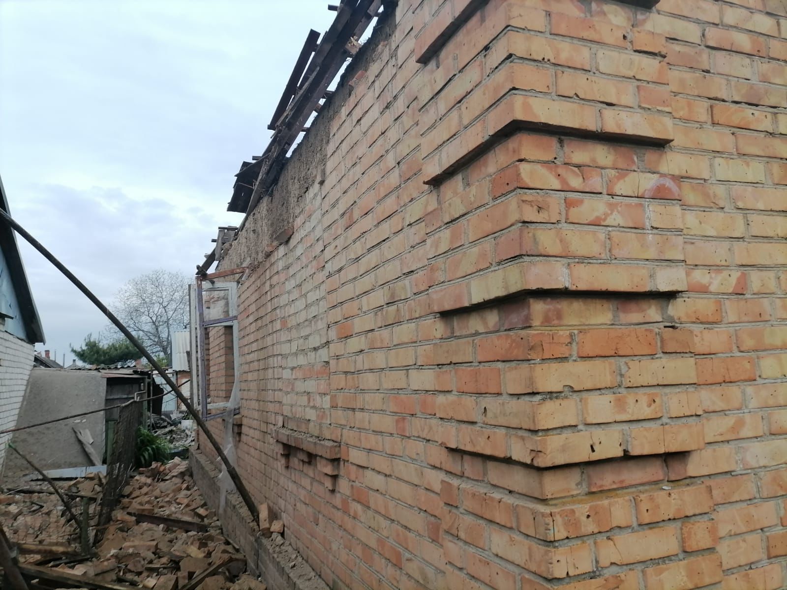 Під ворожим ударом був Нікопольський район - || фото: dp.npu.gov.ua